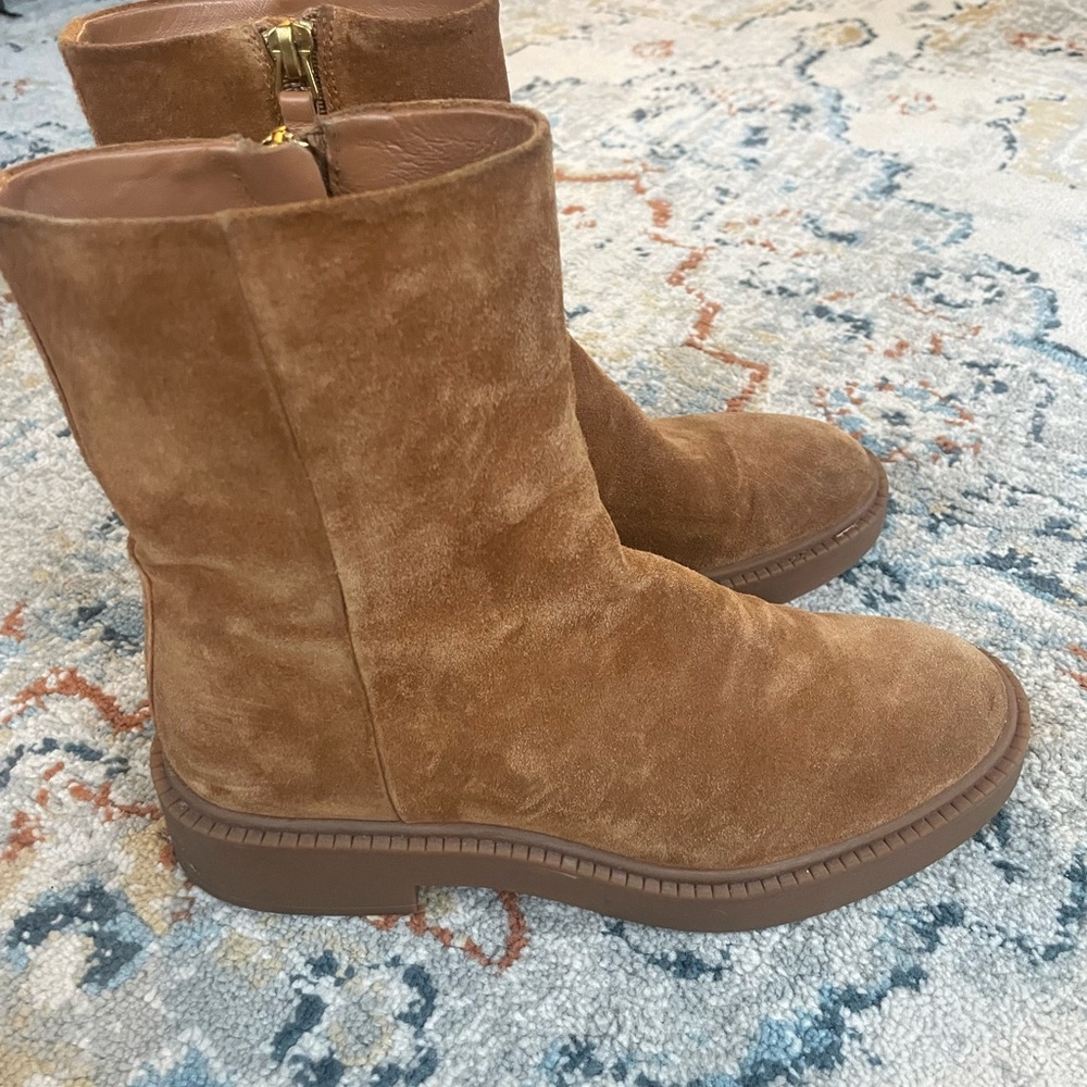 Vince Brown Ankle Boots with Zipper and Rounded Toe